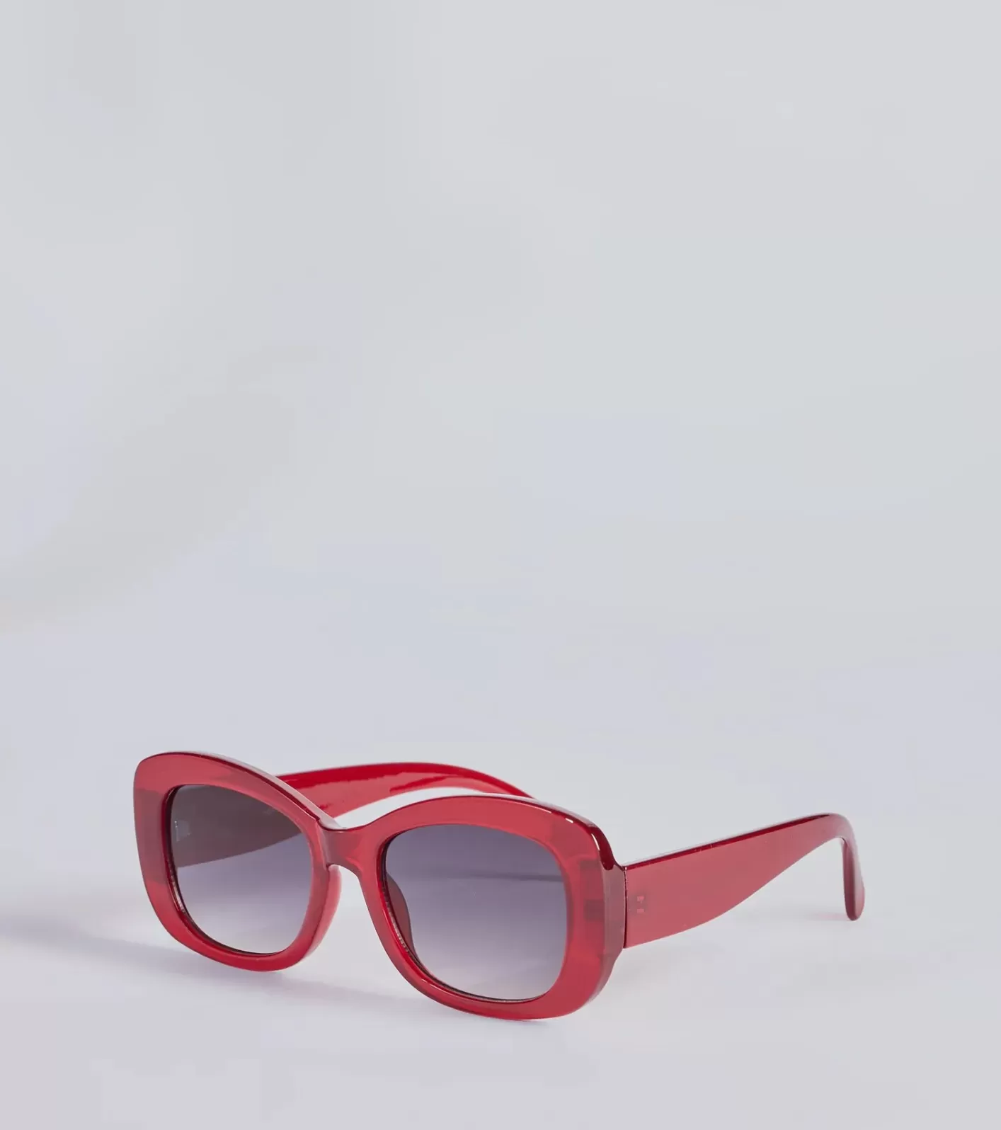 Windsor Always In Style Rectangular Sunglasses BLOODRED Hot