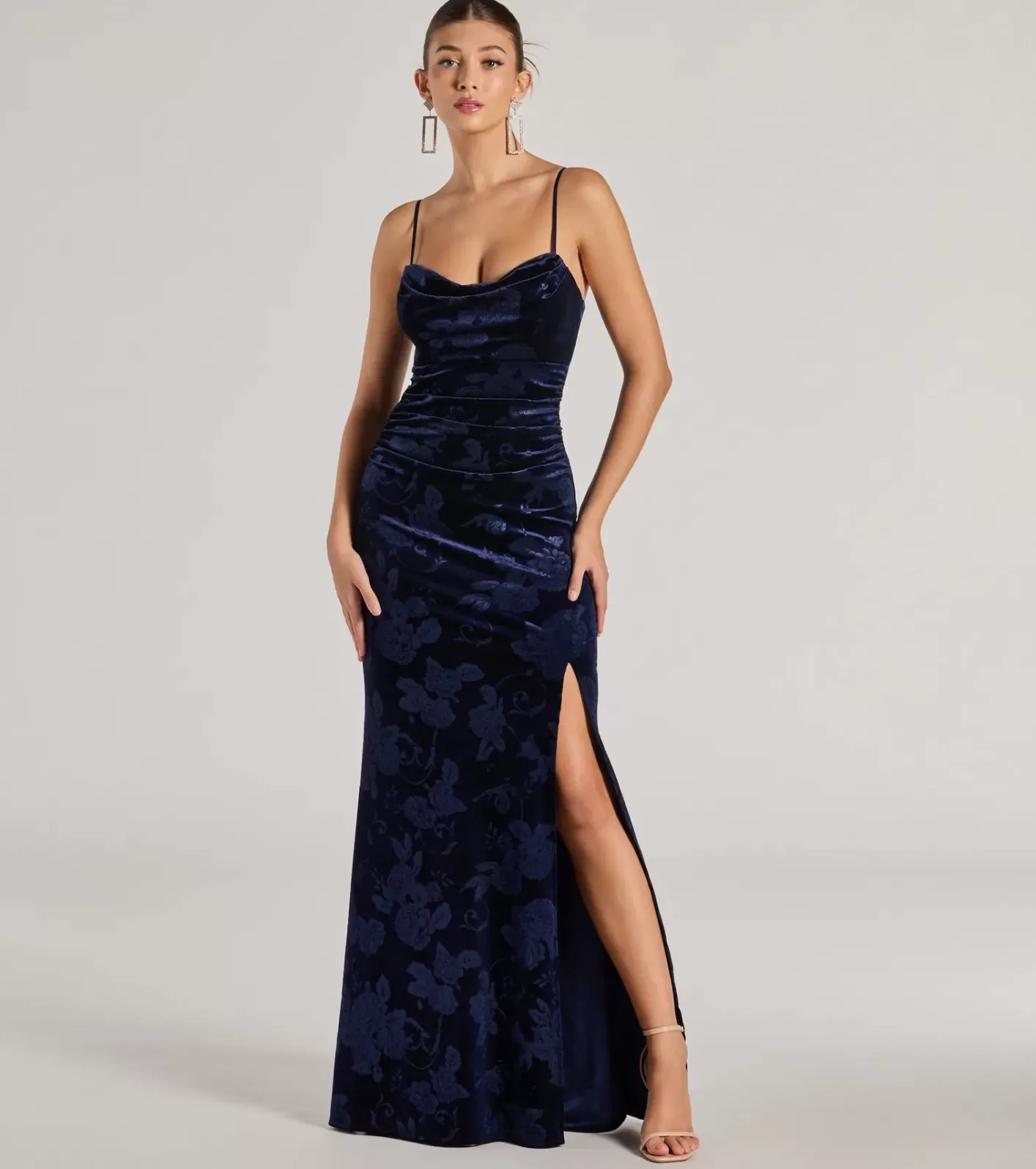 Windsor Anisa Sleeveless Floral Velvet Mermaid Dress NAVY Fashion