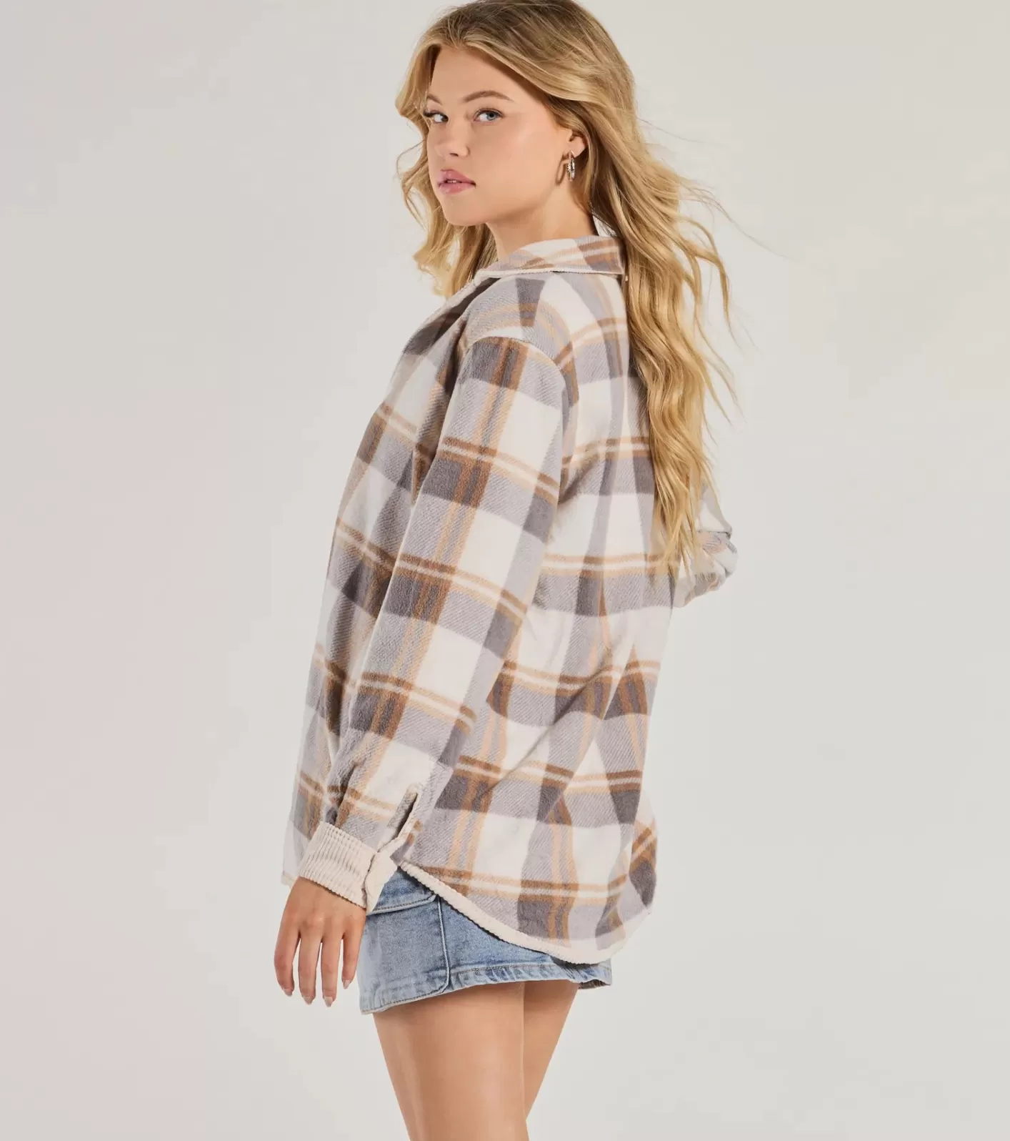 Windsor Comfy Season Corduroy And Flannel Reversible Shacket IVORY Best Sale