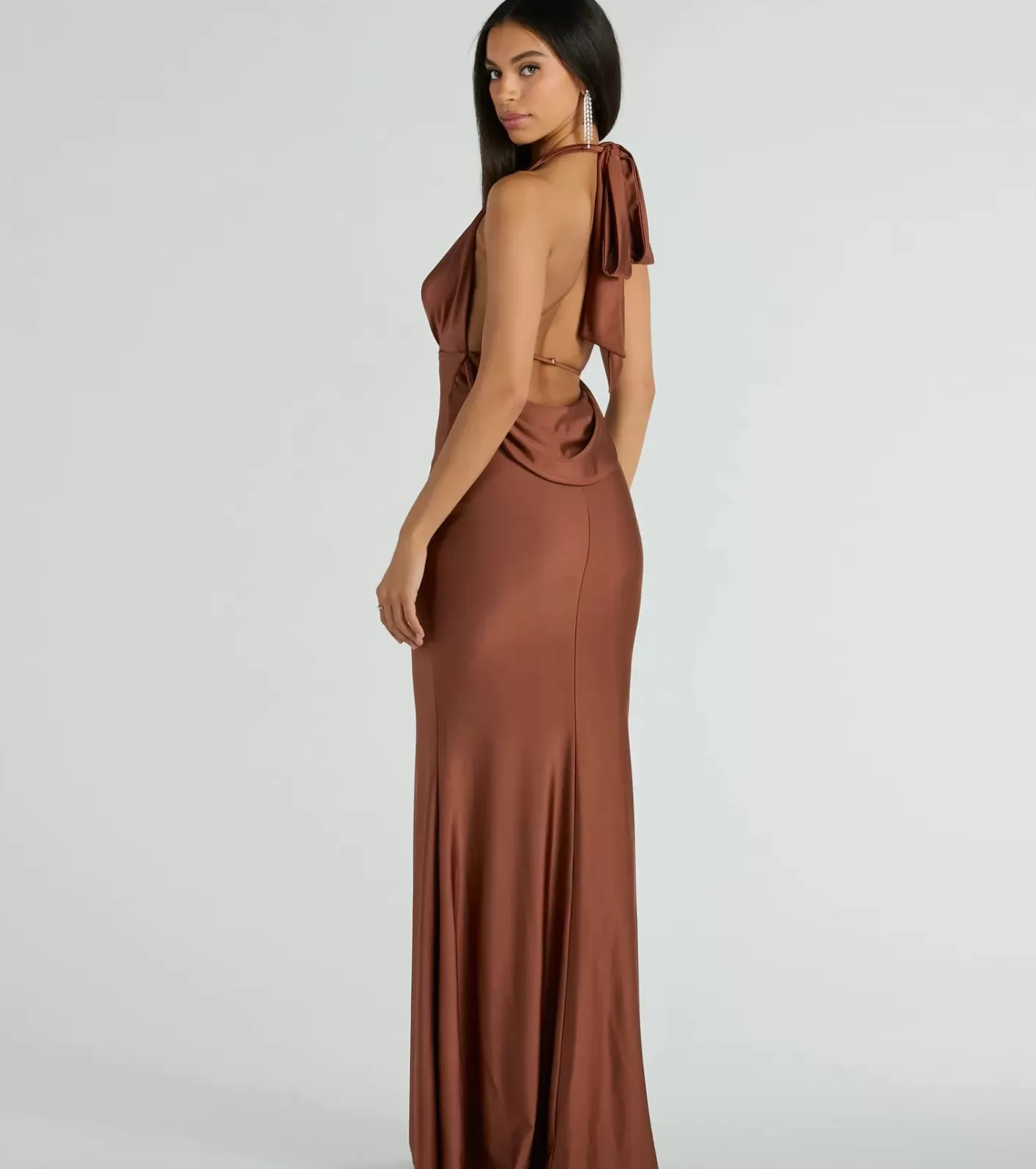 Windsor Dallas V-Neck Halter Open Back Mermaid Formal Dress BROWN Best Sale