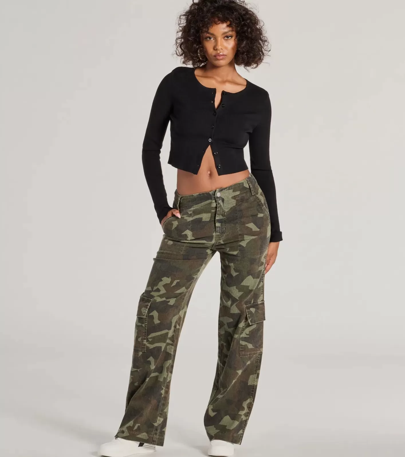 Windsor Effortlessly Chic Mid Rise Camo Cargo Denim Pants OLIVE Outlet