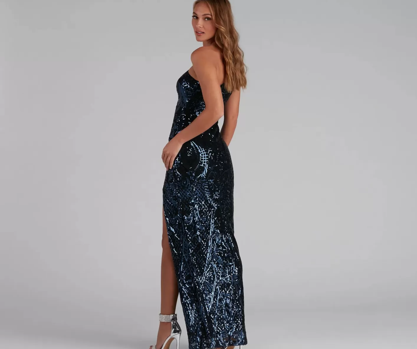 Windsor Eris Formal Sequin Scroll Dress NAVY Hot