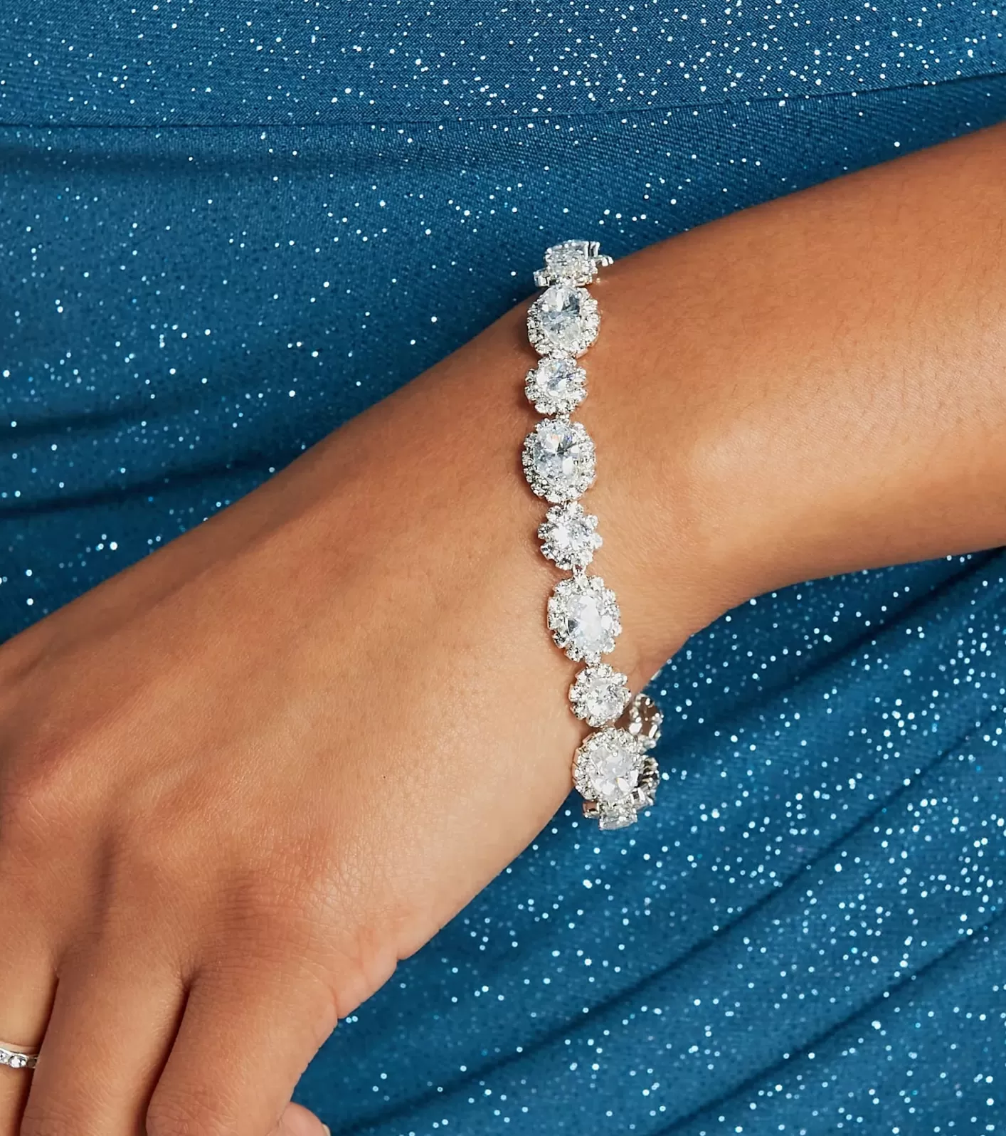 Windsor Life Is A Dream Rhinestone Clasp Bracelet SILVER Cheap