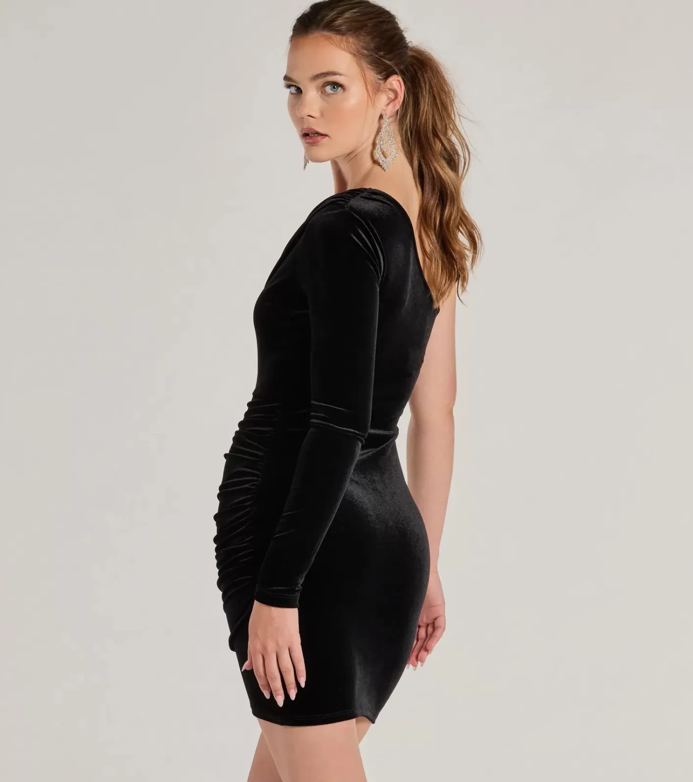 Windsor Luxe Affair Velvet One-Shoulder Mini Dress BLACK Cheap