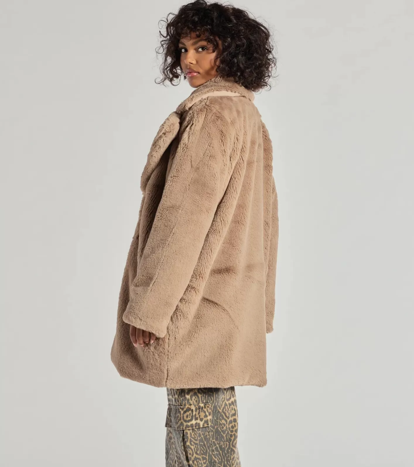 Windsor Luxe Layer Faux Fur Trench Coat MOCHA Shop