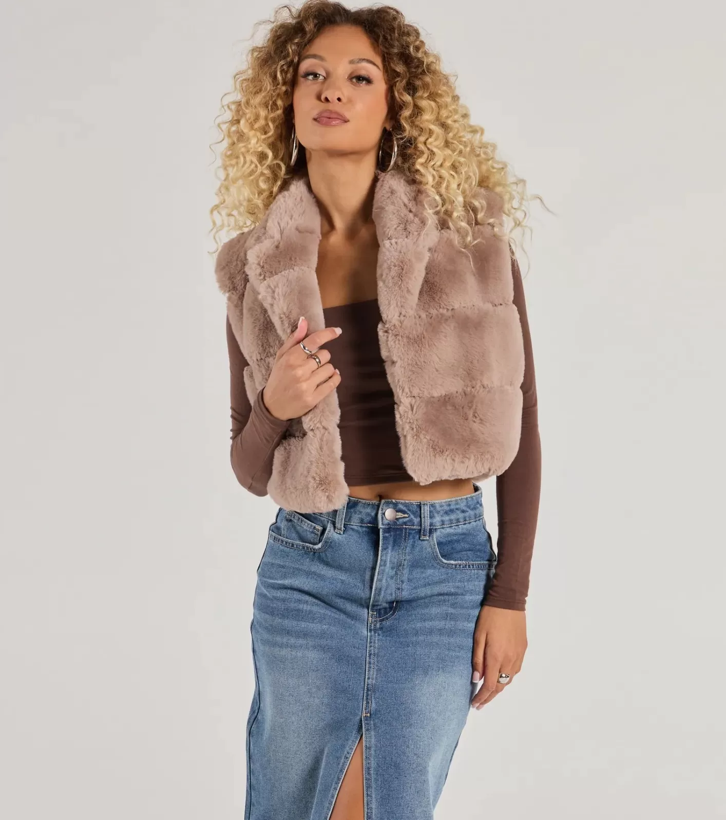 Windsor Perfectly Luxe Faux Fur Cropped Vest TAUPE Hot
