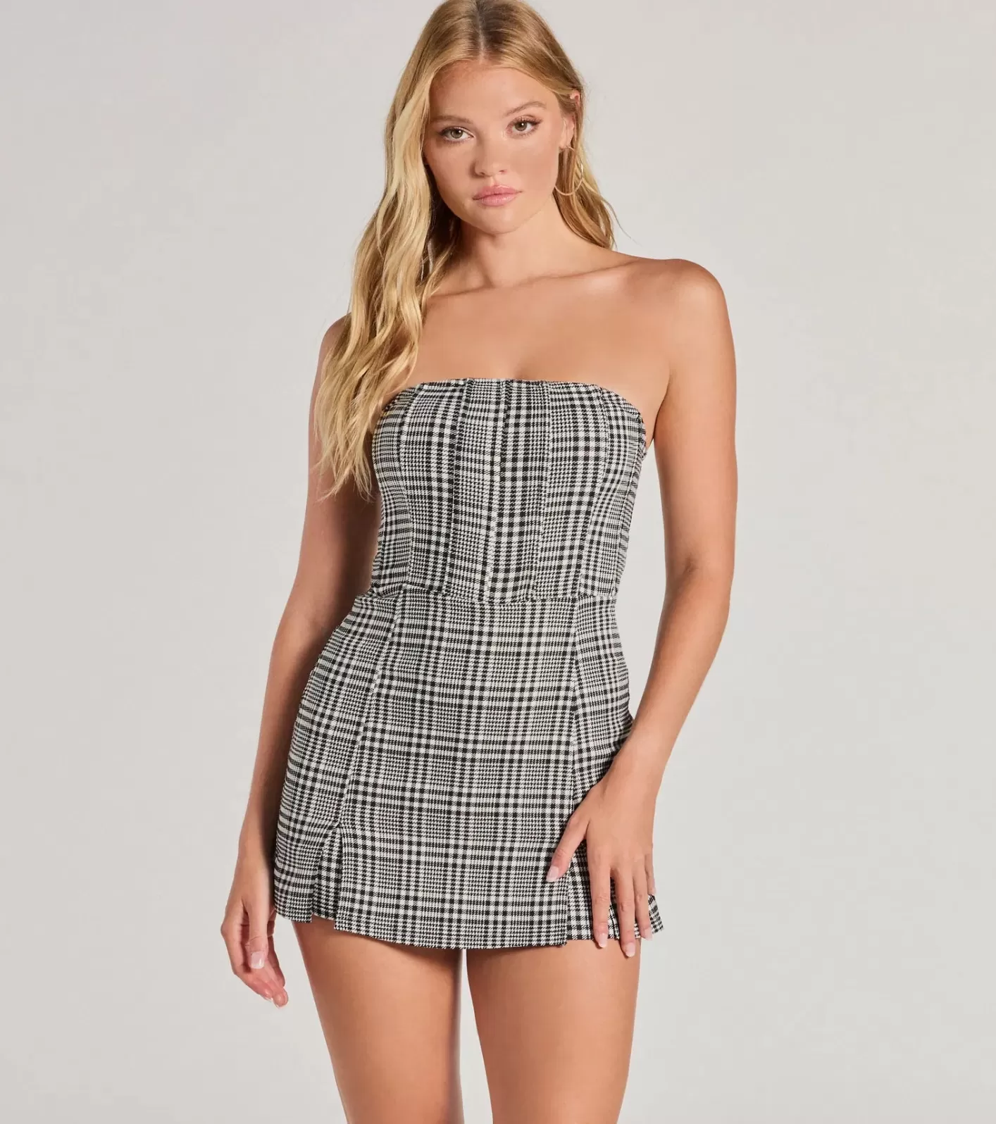 Windsor Plaid Moment Sleeveless Knit Romper BLK/WHT Flash Sale