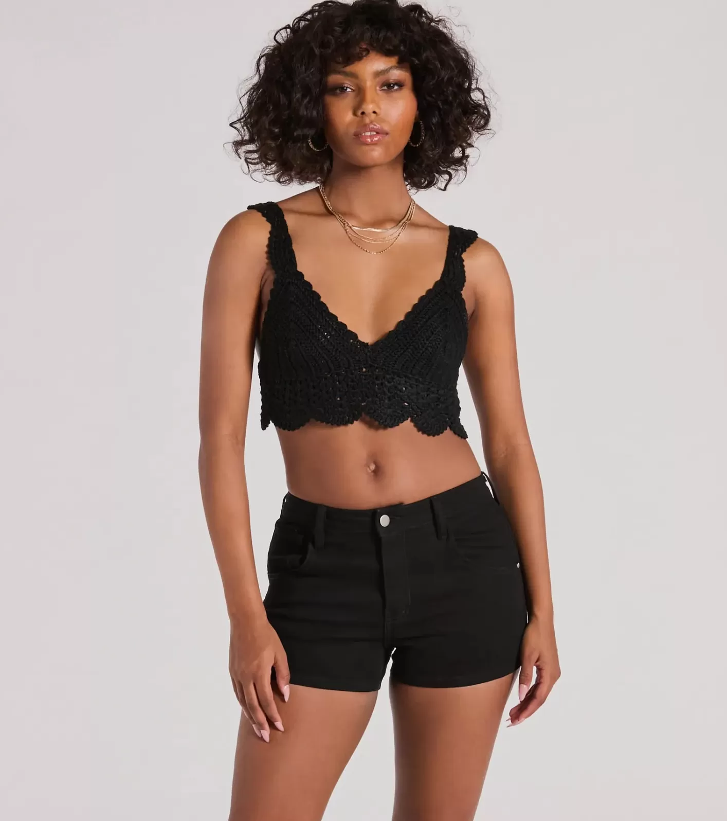 Windsor Sunset Serenity V-Neck Crochet Crop Top BLACK Best