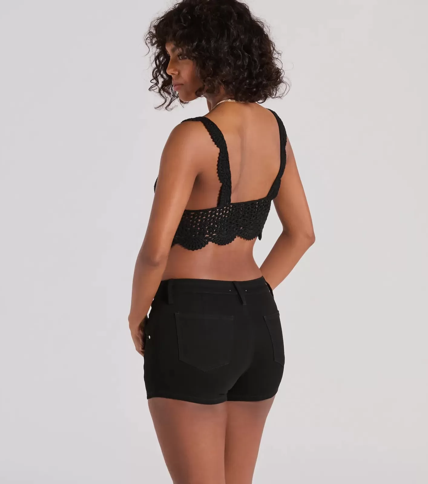 Windsor Sunset Serenity V-Neck Crochet Crop Top BLACK Best