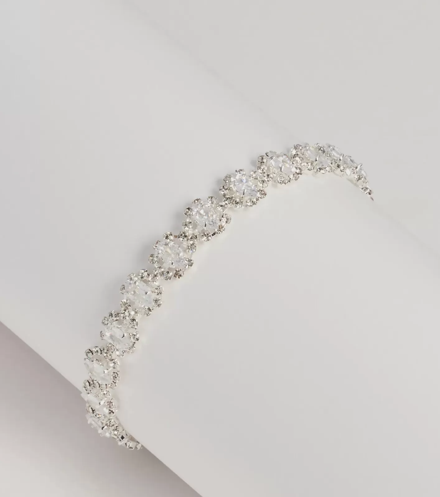 Windsor Sweet Luxe Floral Cluster Rhinestone Clasp Bracelet SILVER Fashion